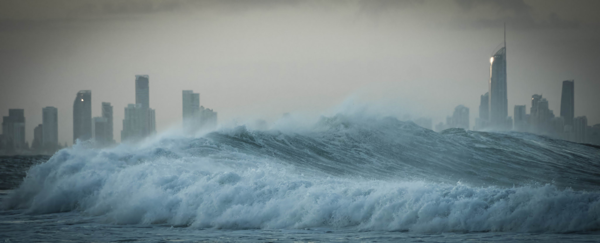 Tsunami waves (Source: Petra Bensted/Flickr)