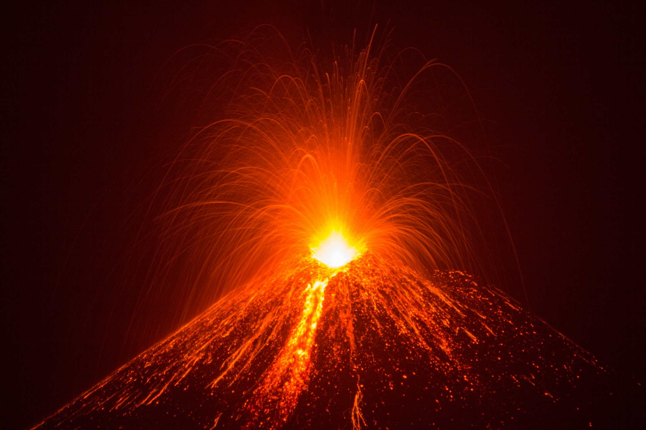 The violent eruption of Anak Krakatau, the 