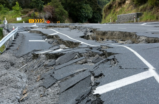 Jumping Earthquakes – One Fault at a Time