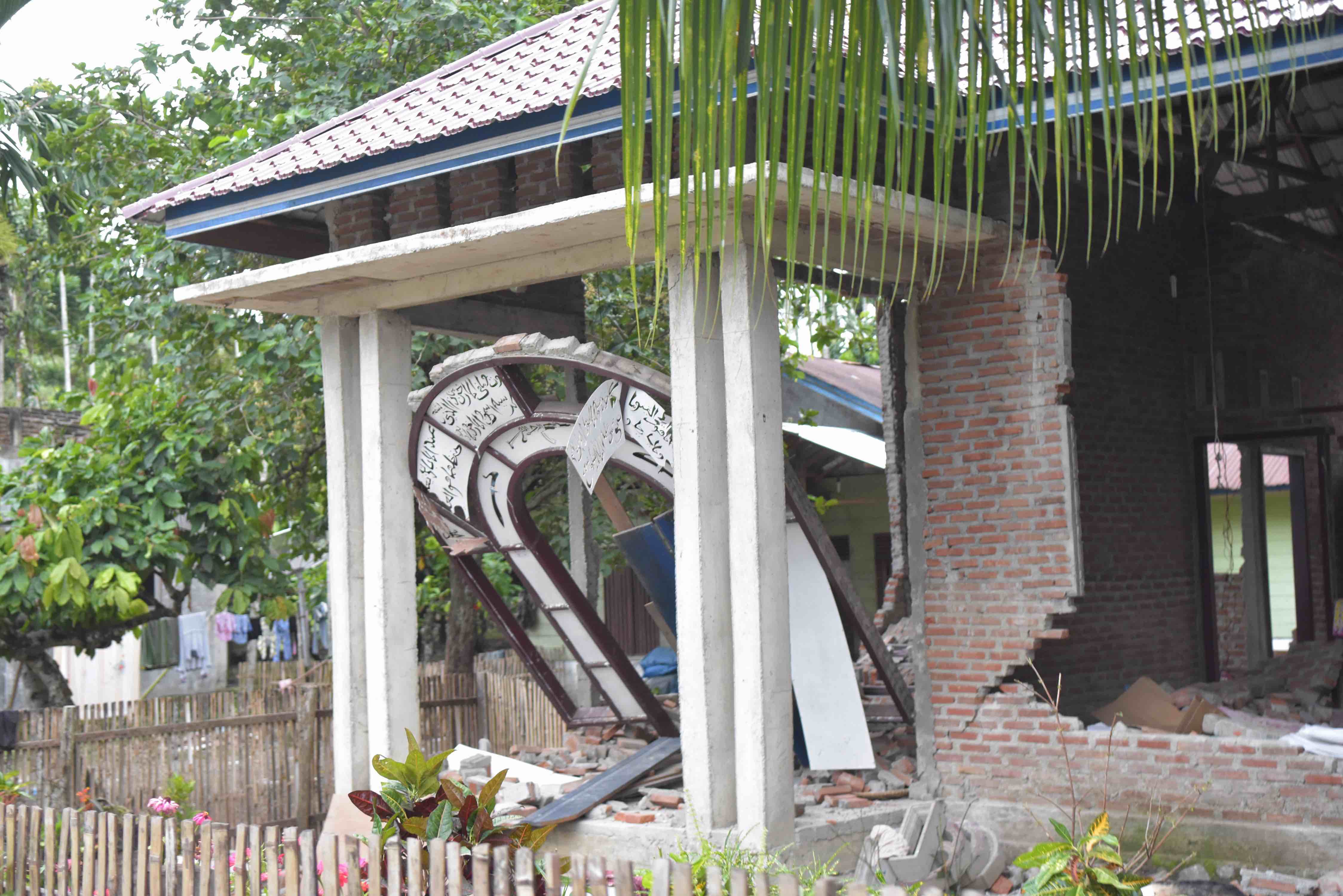 Damaged house in Jijiem village (Source: ICAIOS) Damaged house in Jijiem village (Source: ICAIOS)