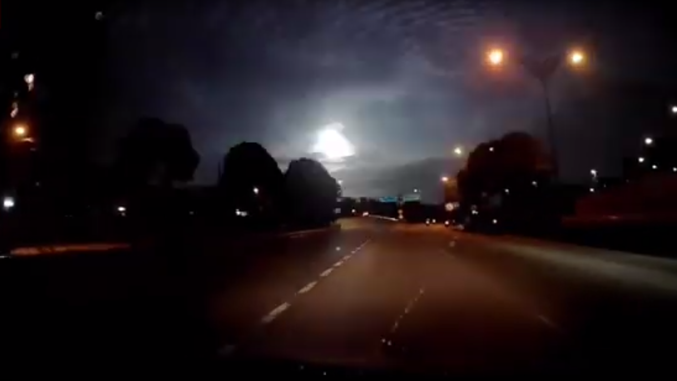 A fireball lights up the sky in Johor Bahru, Malaysia (Source: Unknown/Reddit) A fireball lights up the sky in Johor Bahru, Malaysia (Source: Unknown/Reddit)