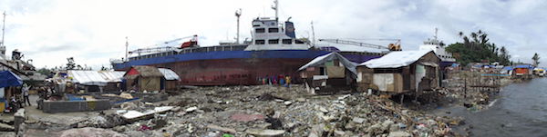 This ship was washed ashore by a devastating storm surge in Anibong village, Tacloban (Source: Hermann Fritz)