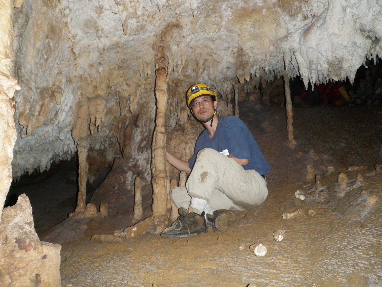 Asst. Prof Wang Xianfeng in a cave in Sulawesi, 2012 (Source: Wang Xianfeng)